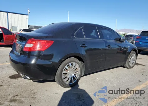 2010 Suzuki Kizashi Se z USA, uszkodzony, nr VIN JS2RE9A3XA6100732